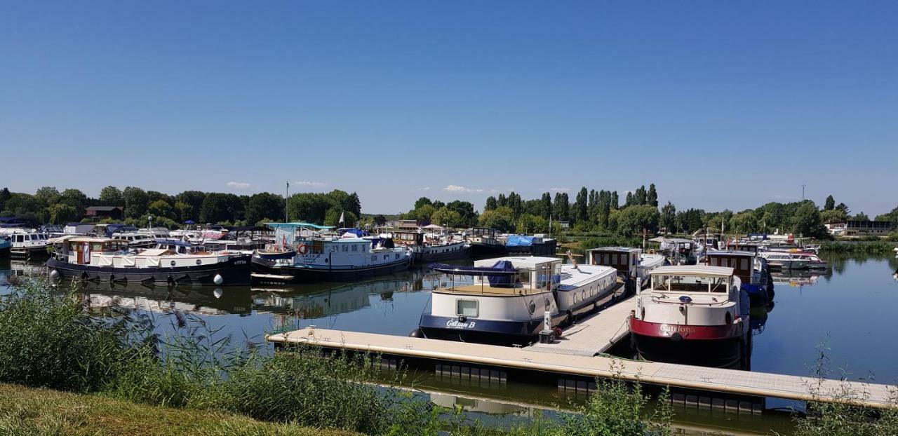 Les Petites Forges Auxonne Exterior foto